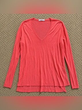 Zara Coral Long Sleeve V-Neck Knit Top